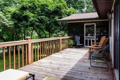 The Bear Den Chatuge Awesome Waterfront Sleeps 13