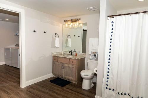 The Bear Den Chatuge Awesome Waterfront Sleeps 13