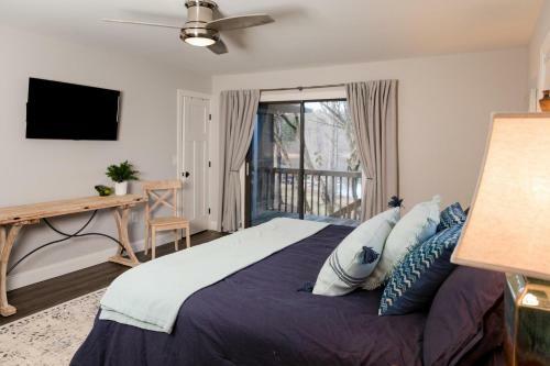 The Bear Den Chatuge Awesome Waterfront Sleeps 13