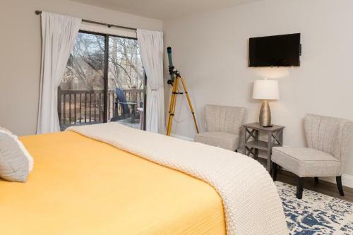 The Bear Den Chatuge Awesome Waterfront Sleeps 13