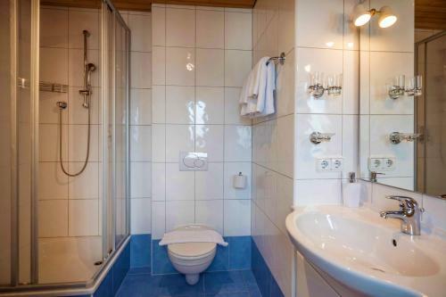 Hostal Pension Chalet Schott