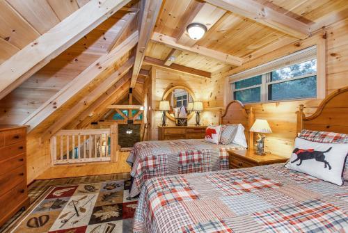 Mountain-view Cabin Retreat With Hot Tub & Firepit Cabin