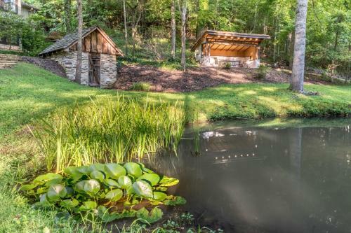 Tree House - Studio On 20 Acres - Mile-long Trail Cottage
