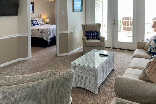 Waters Edge 431