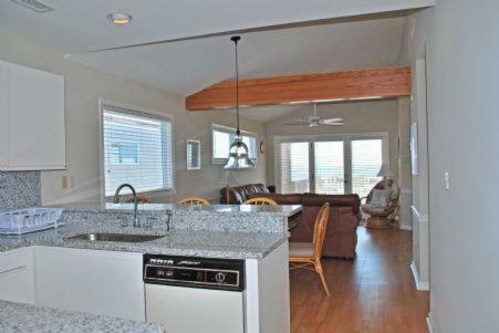 Waters Edge 431