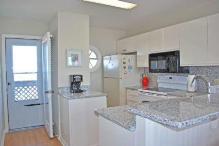 Waters Edge 431