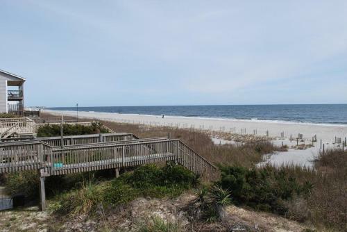 Breezy Shores