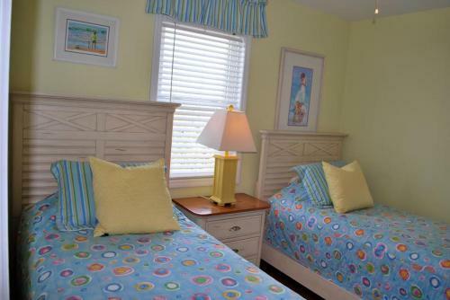 Breezy Shores