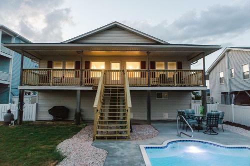 Holden Pattern Home