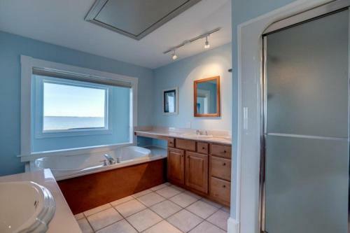 5550 - Lighthouse Pointe