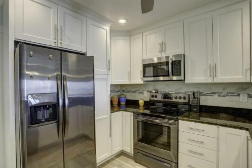Sc5b - Surfers Watch
