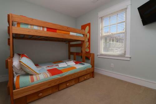 Magnolia Cay By Kees Vacations