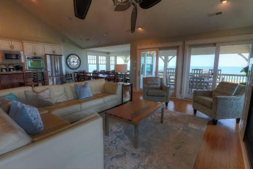 Magnolia Cay By Kees Vacations