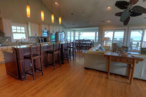 Magnolia Cay By Kees Vacations