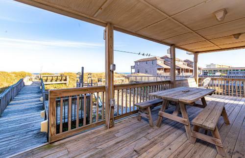 Coleman's Beach Front Inn