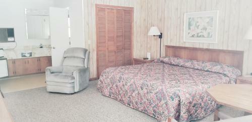 Tanglewood Motel And Log Cabins