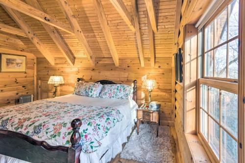Superb Linville Mountain Cabin With Wraparound Decks!