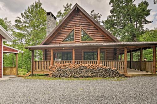 Superb Linville Mountain Cabin With Wraparound Decks!