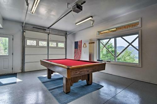 Private Blue Ridge Home With Mountain Views And Hot Tub