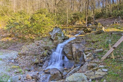 Avalon Woods Riverfront Retreat Walk To Waterfall