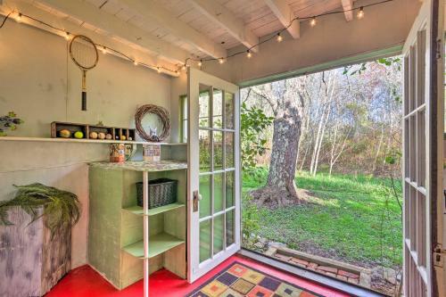 Cozy Mtn Cottage With Fire Pit Hike, Ski, Relax