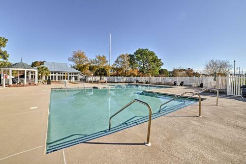 Apartamento New Bern Condo On Marina With Community Pool And More!