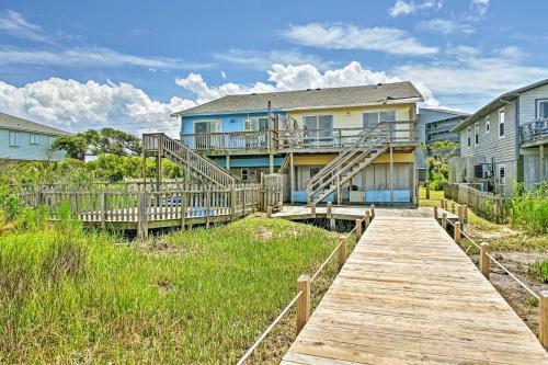 Sunny Townhome With Marsh Views And Walk To Beach