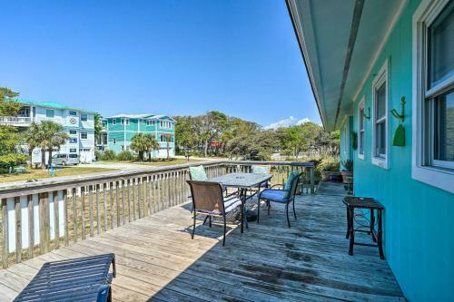 Sunny Coastal Escape - Steps To Pier And Shore!