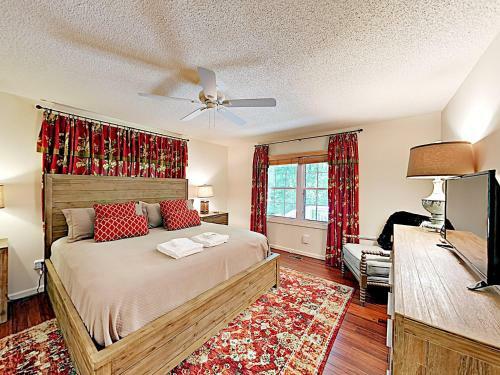 New Listing! Updated Home With Fireplace & Pool Home