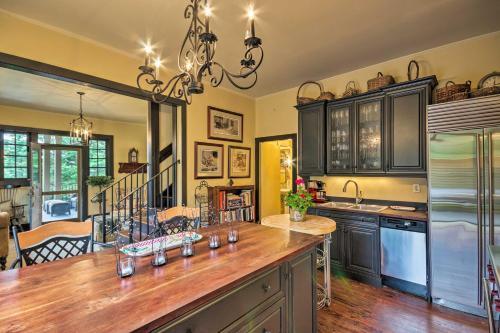 Historic 1900s Saluda Cottage, Walk To Main Street