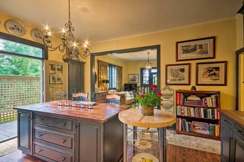 Historic 1900s Saluda Cottage, Walk To Main Street