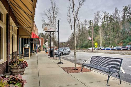 Ideally Located Saluda Apartment On Main St!