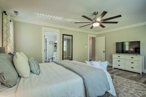 Modern Upscale Home 15 Mi From Downtown Raleigh