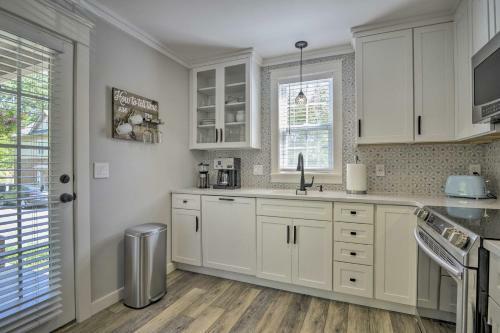 Modern Upscale Home 15 Mi From Downtown Raleigh