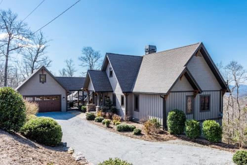 Exceptional Vacation Home In Pisgah Forest Home