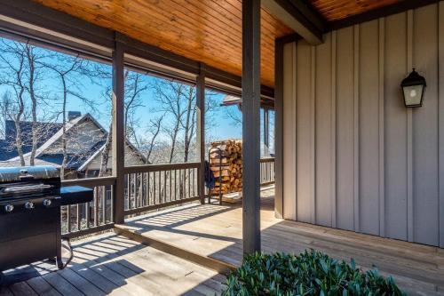 Exceptional Vacation Home In Pisgah Forest Home