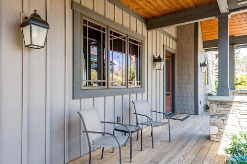 Exceptional Vacation Home In Pisgah Forest Home