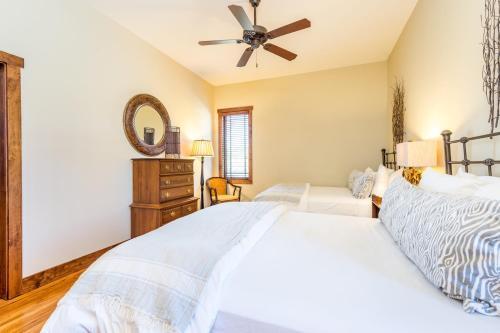 Exceptional Vacation Home In Pisgah Forest Home