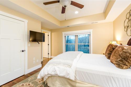 Exceptional Vacation Home In Pisgah Forest Home