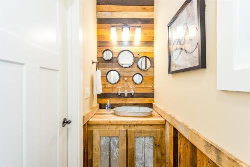 Exceptional Vacation Home In Pisgah Forest Home
