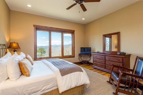 Exceptional Vacation Home In Pisgah Forest Home