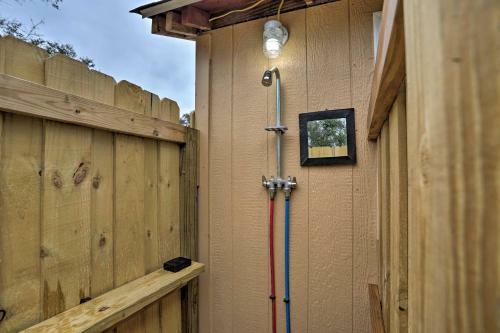Apartamento Studio With Outdoor Shower 6 Mi To Ocean Isle Beach!