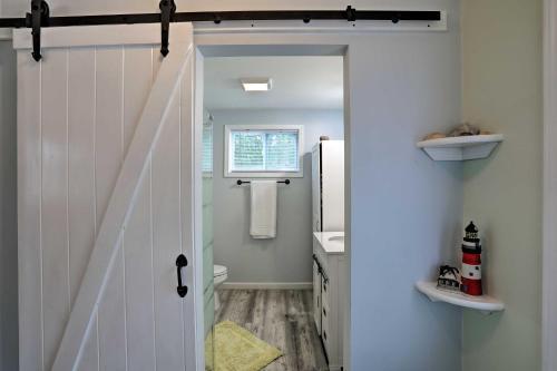 Apartamento Studio With Outdoor Shower 6 Mi To Ocean Isle Beach!