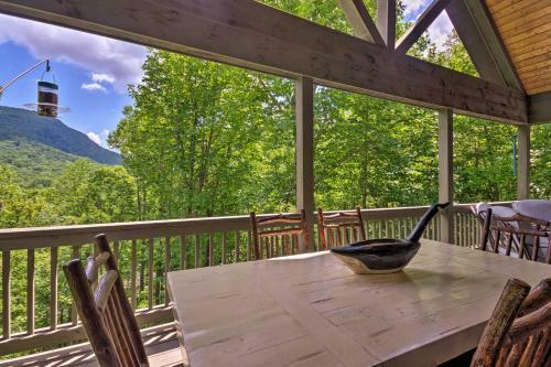 Spacious Sapphire Home With 2 Decks And Mtn Views
