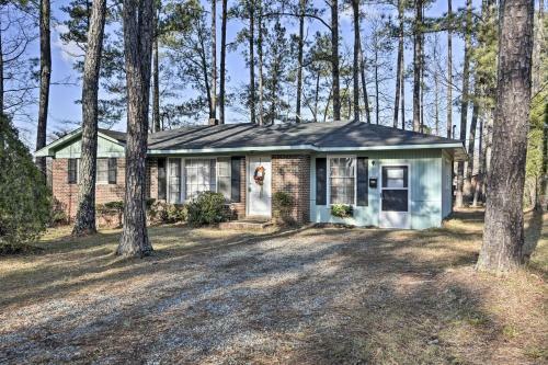 Peaceful Family-friendly Hideaway With Yard!