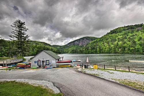 Sapphire Retreat With 2 Decks And Resort Access!