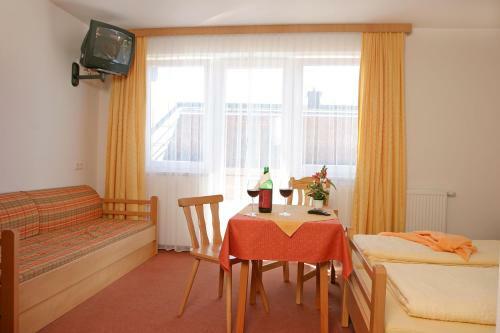 Hostal Jugend- Und Familienhotel Venedigerhof