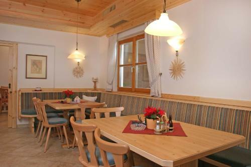Hostal Jugend- Und Familienhotel Venedigerhof