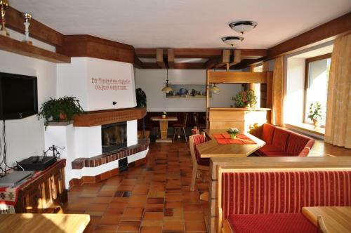 Hostal Jugend- Und Familienhotel Venedigerhof