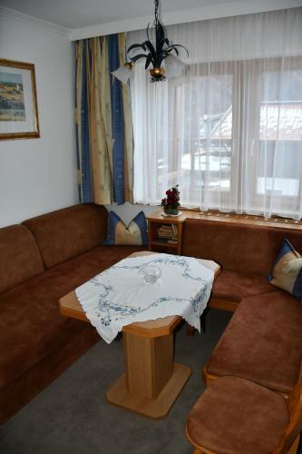 Hostal G�stehaus Brugger